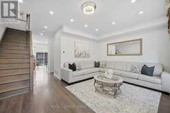 38 HALLMARK WAY | Whitby Ontario | Slide Image Nine