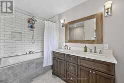29 COLLETE CRESCENT | Barrie Ontario | Slide Image Fifteen