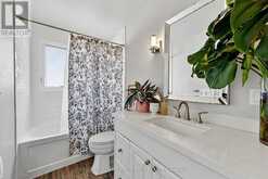 29 COLLETE CRESCENT | Barrie Ontario | Slide Image Eighteen