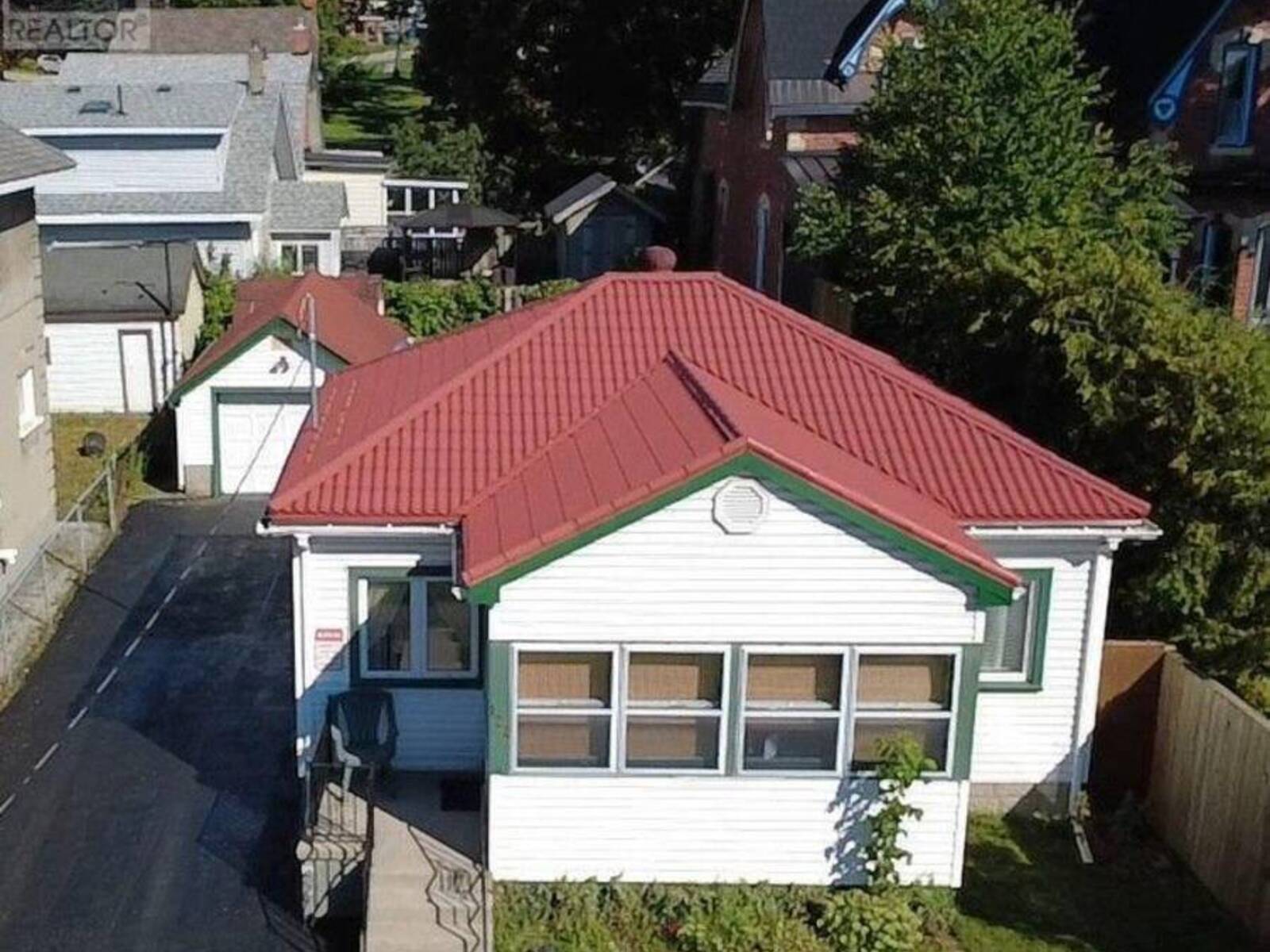 124 MARY STREET, Orillia, Ontario L3V 3E2