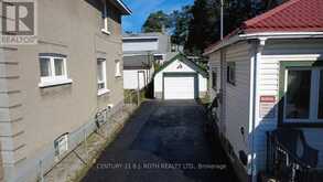 124 MARY STREET | Orillia Ontario | Slide Image Four