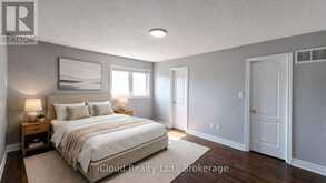 39 MANETT CRESCENT | Brampton Ontario | Slide Image Fifteen