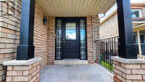 39 MANETT CRESCENT | Brampton Ontario | Slide Image Three