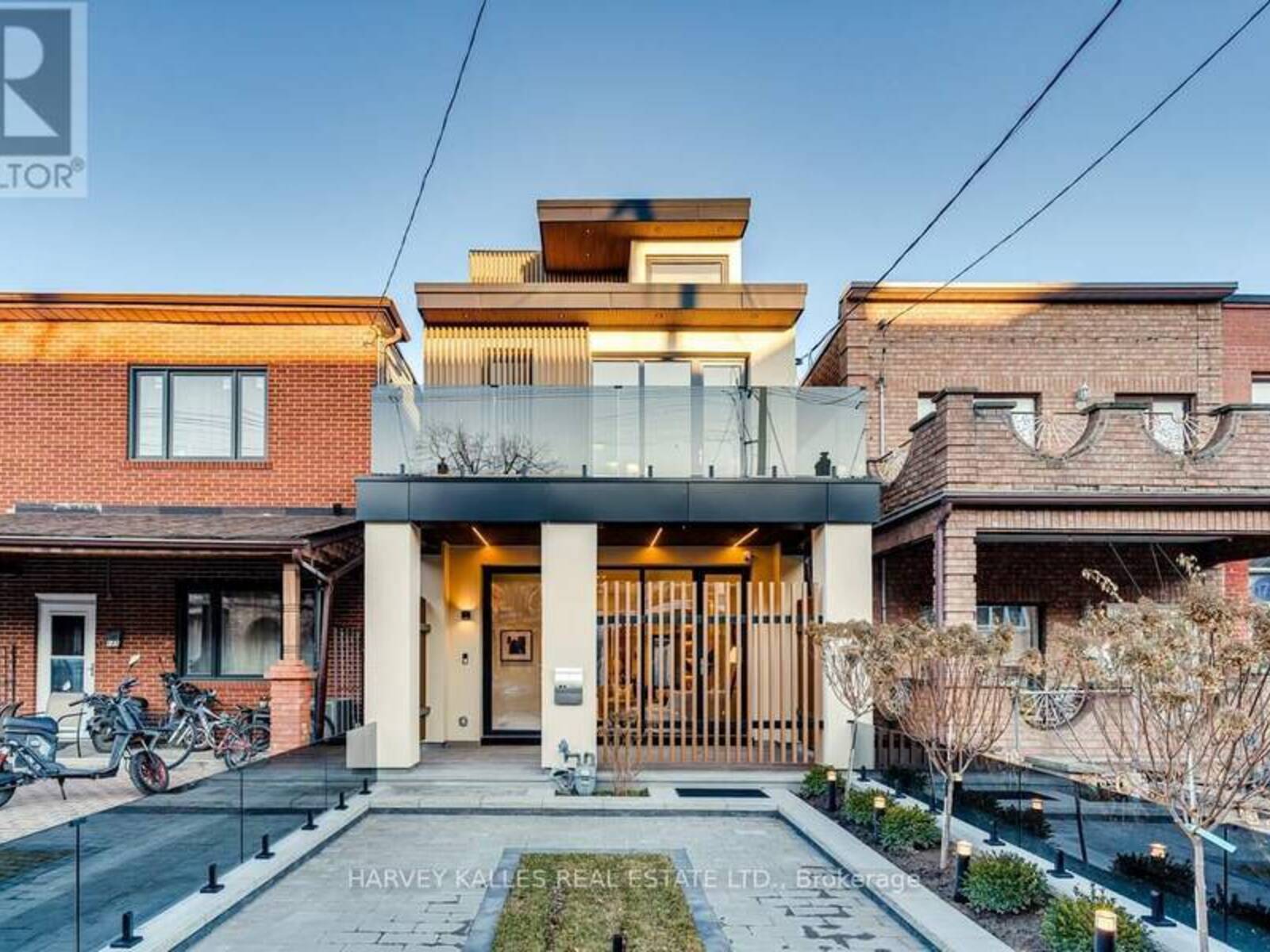 179 PALMERSTON AVENUE, Toronto, Ontario M6J 2J3