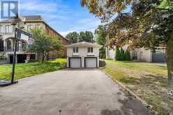 63 ROOSEVELT DRIVE | Richmond Hill Ontario | Slide Image Three