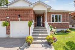 17 HUNTER AVENUE | Tay Ontario | Slide Image Four