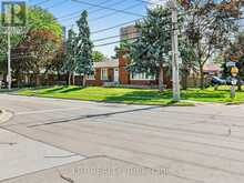 27 KINGSVIEW BOULEVARD | Toronto Ontario | Slide Image Four