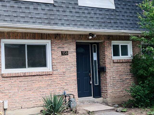 158 - 2050 UPPER MIDDLE ROAD Burlington Ontario, L7P 3R9 - 3 Bedrooms Condo For Sale