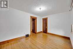 204 ROSSLYN AVENUE S | Hamilton Ontario | Slide Image Twenty-four