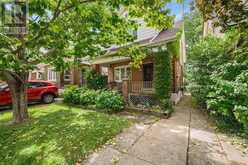 204 ROSSLYN AVENUE S | Hamilton Ontario | Slide Image Three