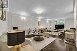 314 - 30 HARDING BOULEVARD W | Richmond Hill Ontario | Slide Image Eight