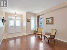 23 KERR LANE | Aurora Ontario | Slide Image Seven