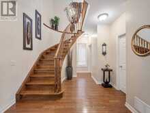 23 KERR LANE | Aurora Ontario | Slide Image Eight