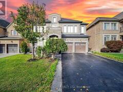24 HAYWOOD DRIVE Brampton Ontario, L6X 0W1