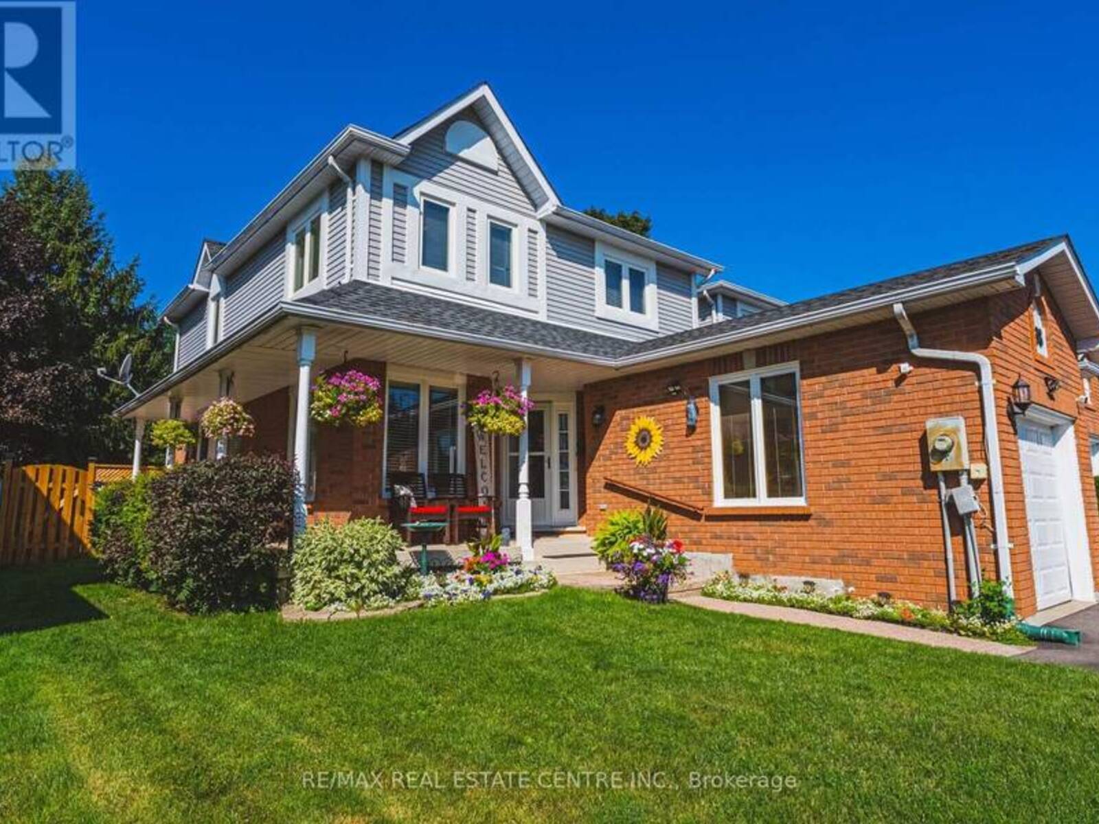 38 FAIRGREEN CLOSE, Cambridge, Ontario N1T 1T6