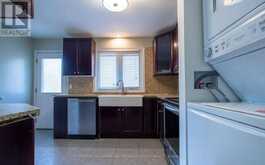 210 HARRYGAN CRESCENT | Richmond Hill Ontario | Slide Image Ten