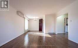 210 HARRYGAN CRESCENT | Richmond Hill Ontario | Slide Image Thirteen