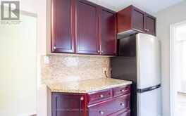 210 HARRYGAN CRESCENT | Richmond Hill Ontario | Slide Image Eight