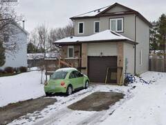 261 MARY ANNE DRIVE Barrie Ontario, L4N 5M5