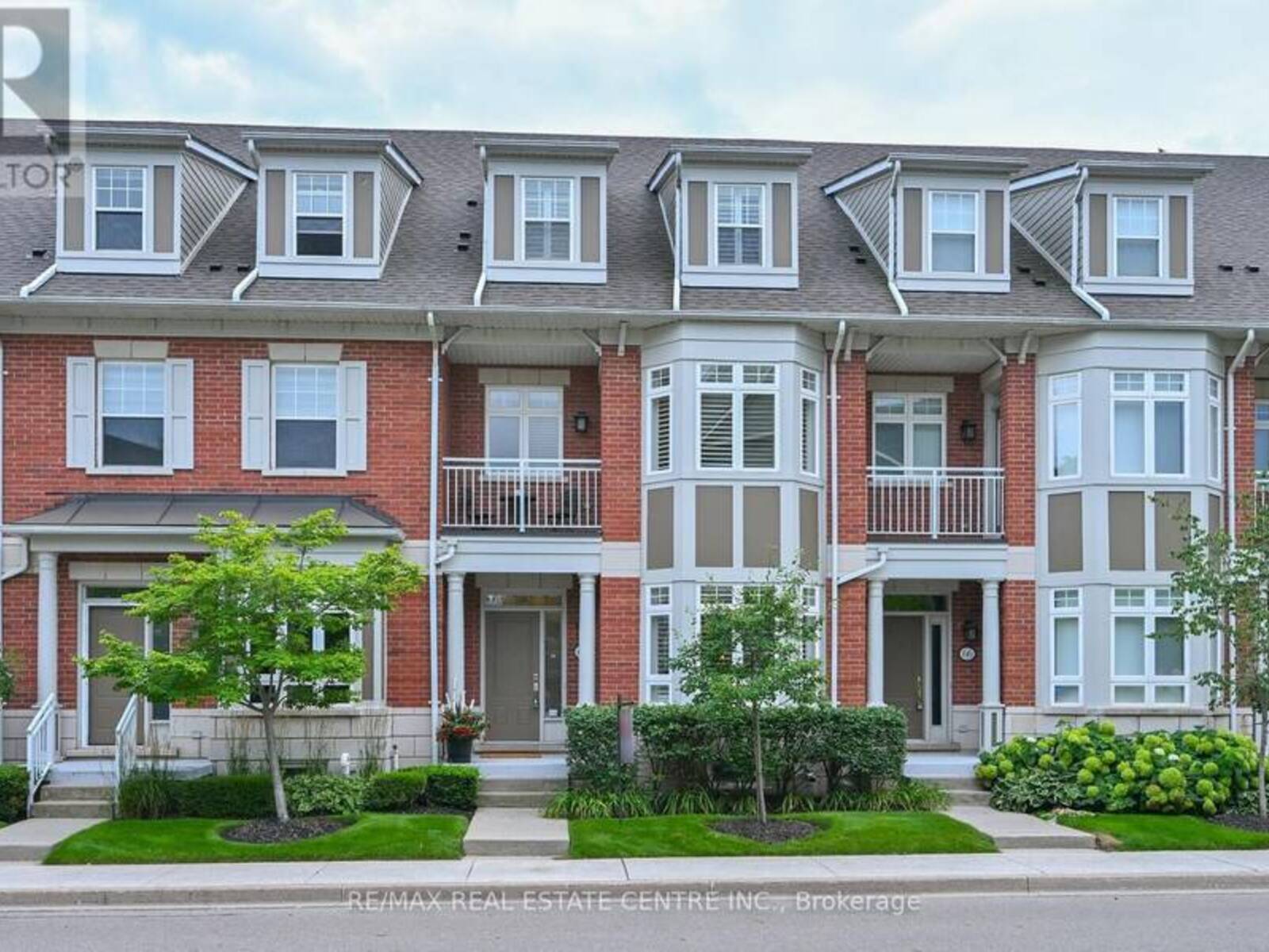 43 - 68 COMPASS WAY, Mississauga, Ontario L5G 4T8