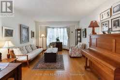 37 GLENTHORNE DRIVE | Toronto Ontario | Slide Image Fourteen