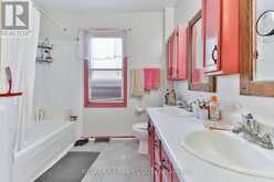 37 GLENTHORNE DRIVE | Toronto Ontario | Slide Image Thirty-two