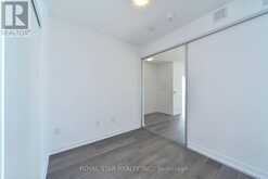 909 - 10 HONEYCRISP CRESCENT | Vaughan Ontario | Slide Image Nineteen