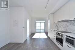 909 - 10 HONEYCRISP CRESCENT | Vaughan Ontario | Slide Image Twenty-five