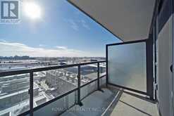 909 - 10 HONEYCRISP CRESCENT | Vaughan Ontario | Slide Image Thirty-seven