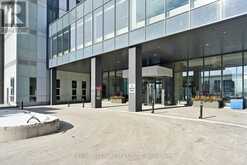 909 - 10 HONEYCRISP CRESCENT | Vaughan Ontario | Slide Image Four