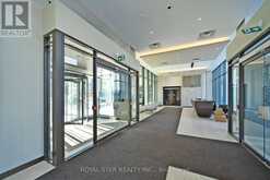 909 - 10 HONEYCRISP CRESCENT | Vaughan Ontario | Slide Image Five