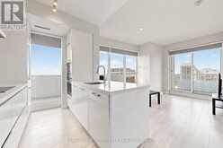 2709 - 2221 YONGE STREET | Toronto Ontario | Slide Image Eight
