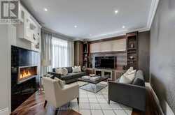 90 GRANDVIEW AVENUE | Markham Ontario | Slide Image Three