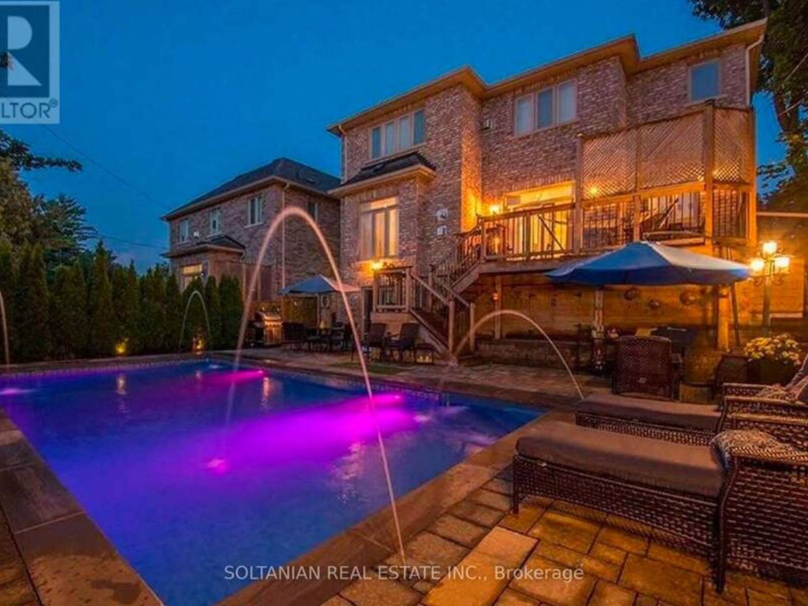 90 GRANDVIEW AVENUE, Markham, Ontario L3T 1H4