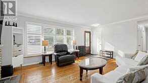 14 WINLAW PLACE | Markham Ontario | Slide Image Four
