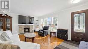 14 WINLAW PLACE | Markham Ontario | Slide Image Five