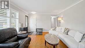 14 WINLAW PLACE | Markham Ontario | Slide Image Eight