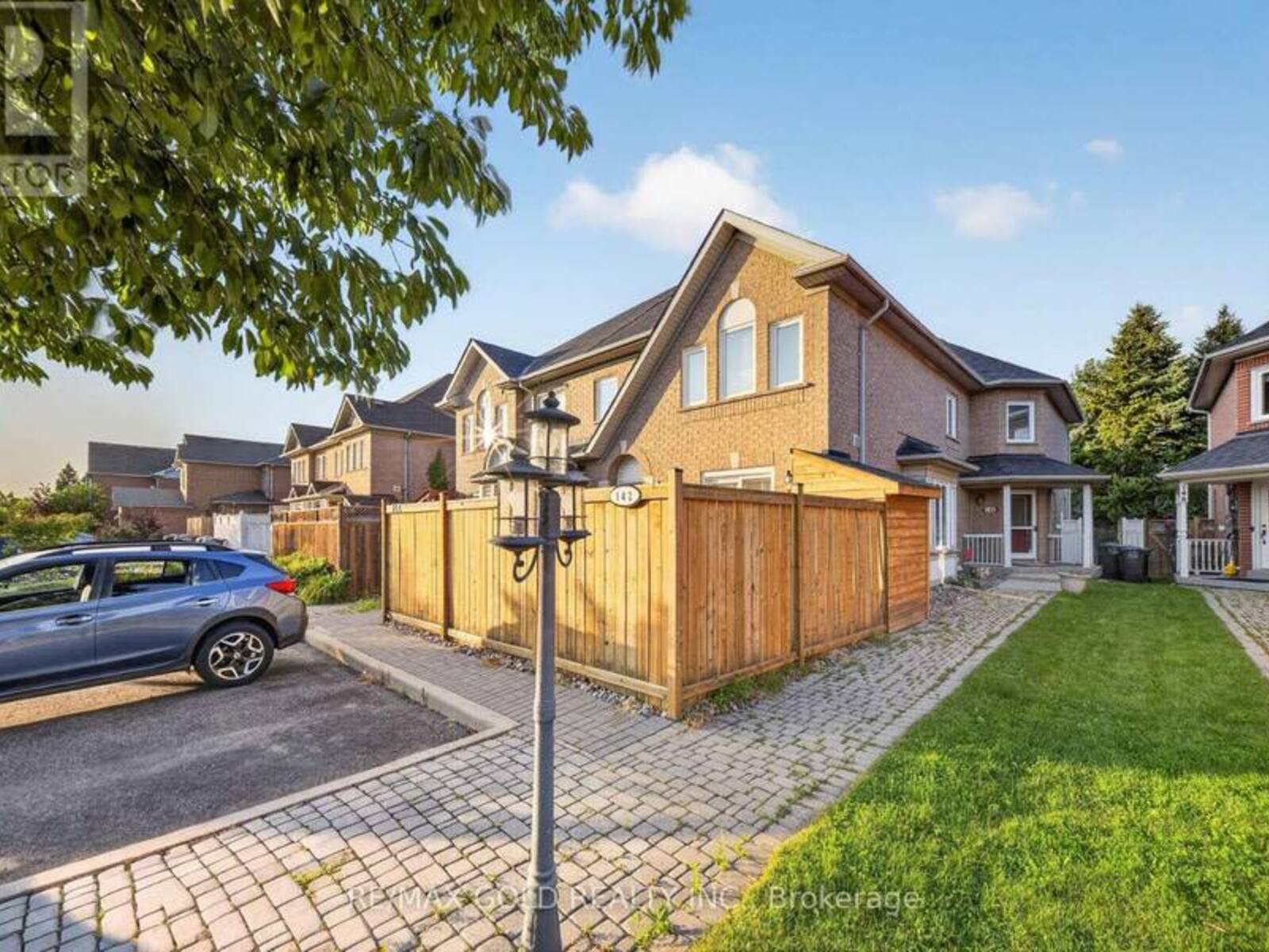 142 PRESSED BRICK DRIVE, Brampton, Ontario L6V 4K6