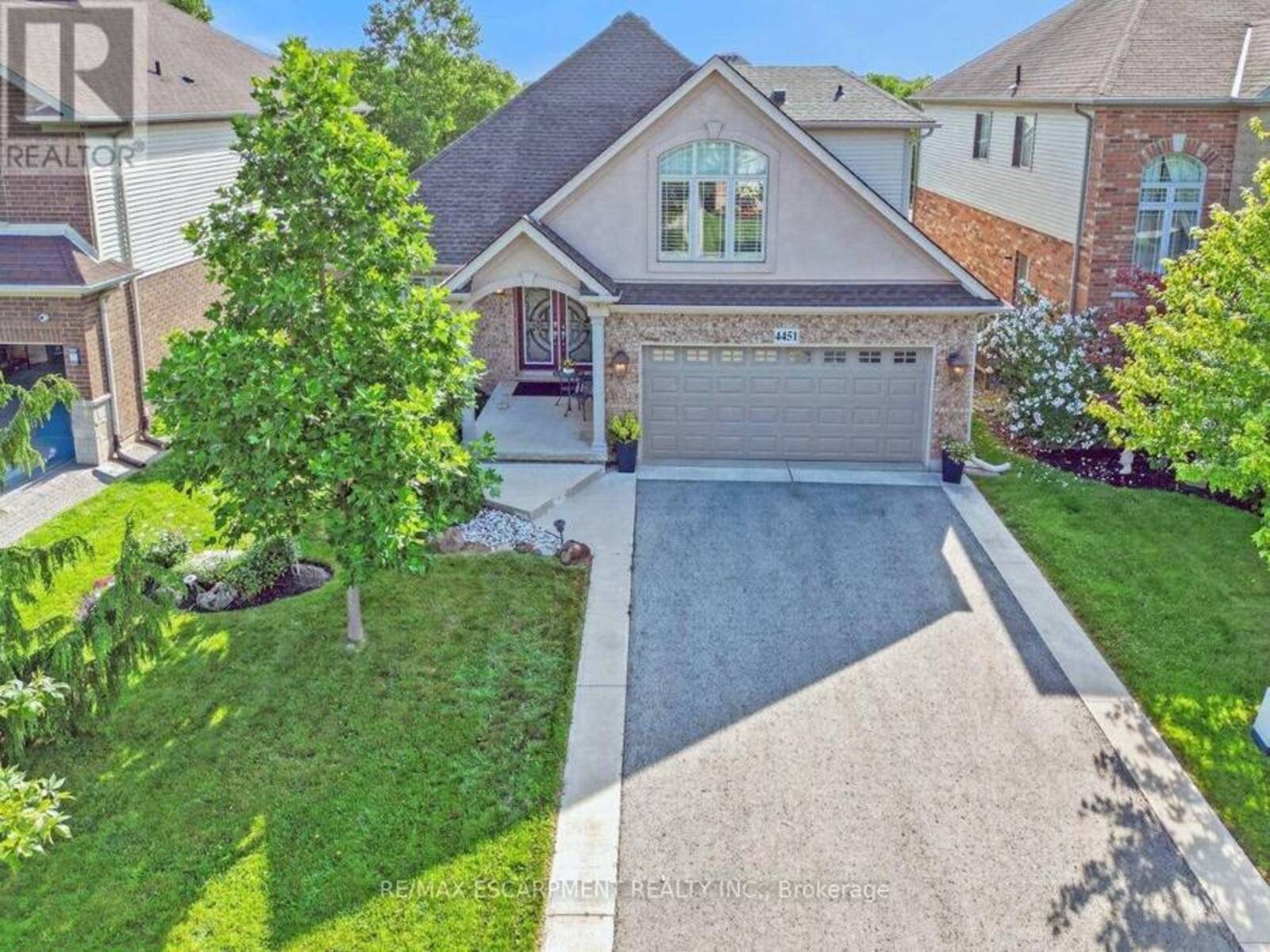 4451 COMFORT CRESCENT, Beamsville, Ontario L3J 1M2