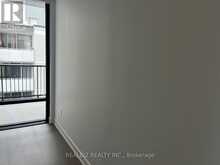 823 - 91 MONTCLAIR AVENUE | Toronto Ontario | Slide Image Eleven