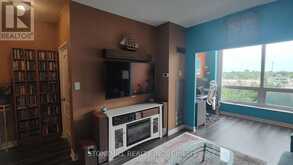 814 - 326 MAJOR MACKENZIE DRIVE E | Richmond Hill Ontario | Slide Image Twelve