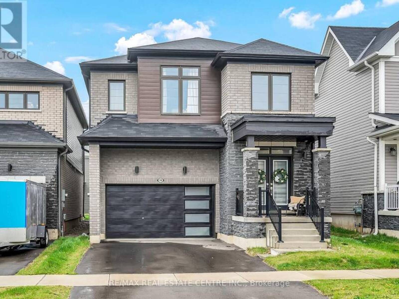 198 WHITHORN CRESCENT, Caledonia, Ontario N3W 0C9