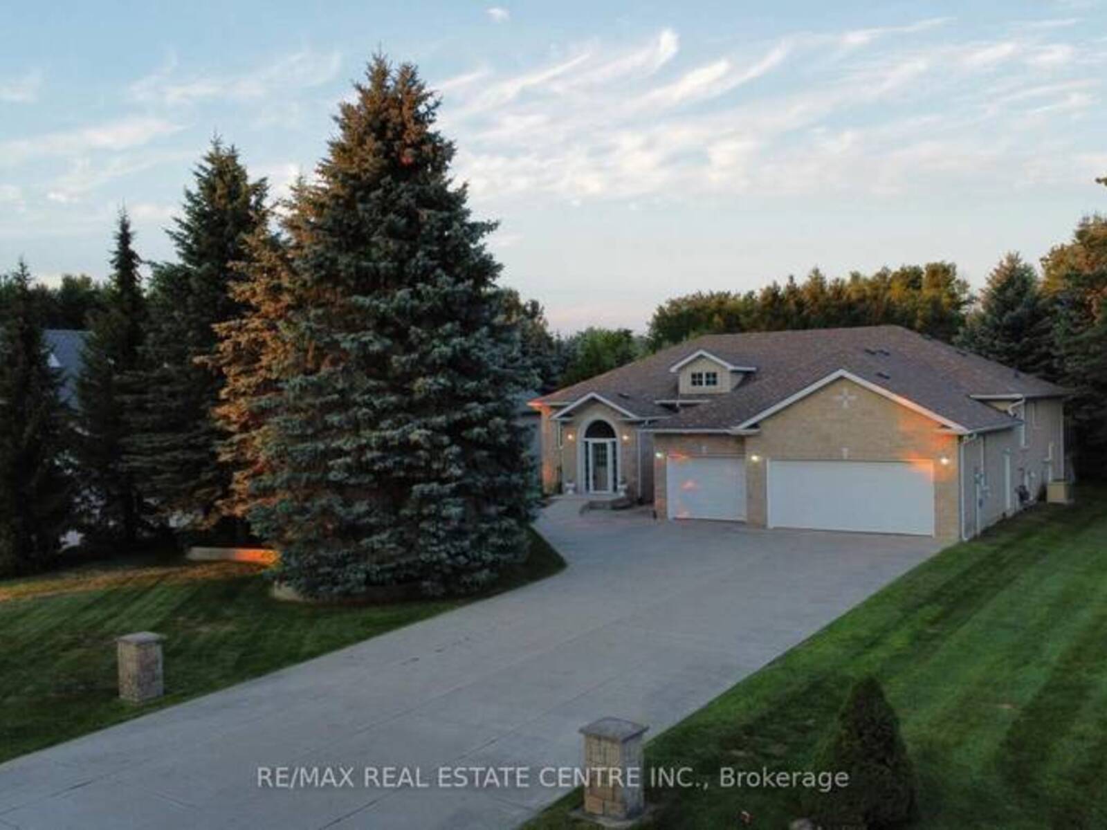 1603 WEDGEWOOD DRIVE, Wasaga Beach, Ontario L9Z 1R8