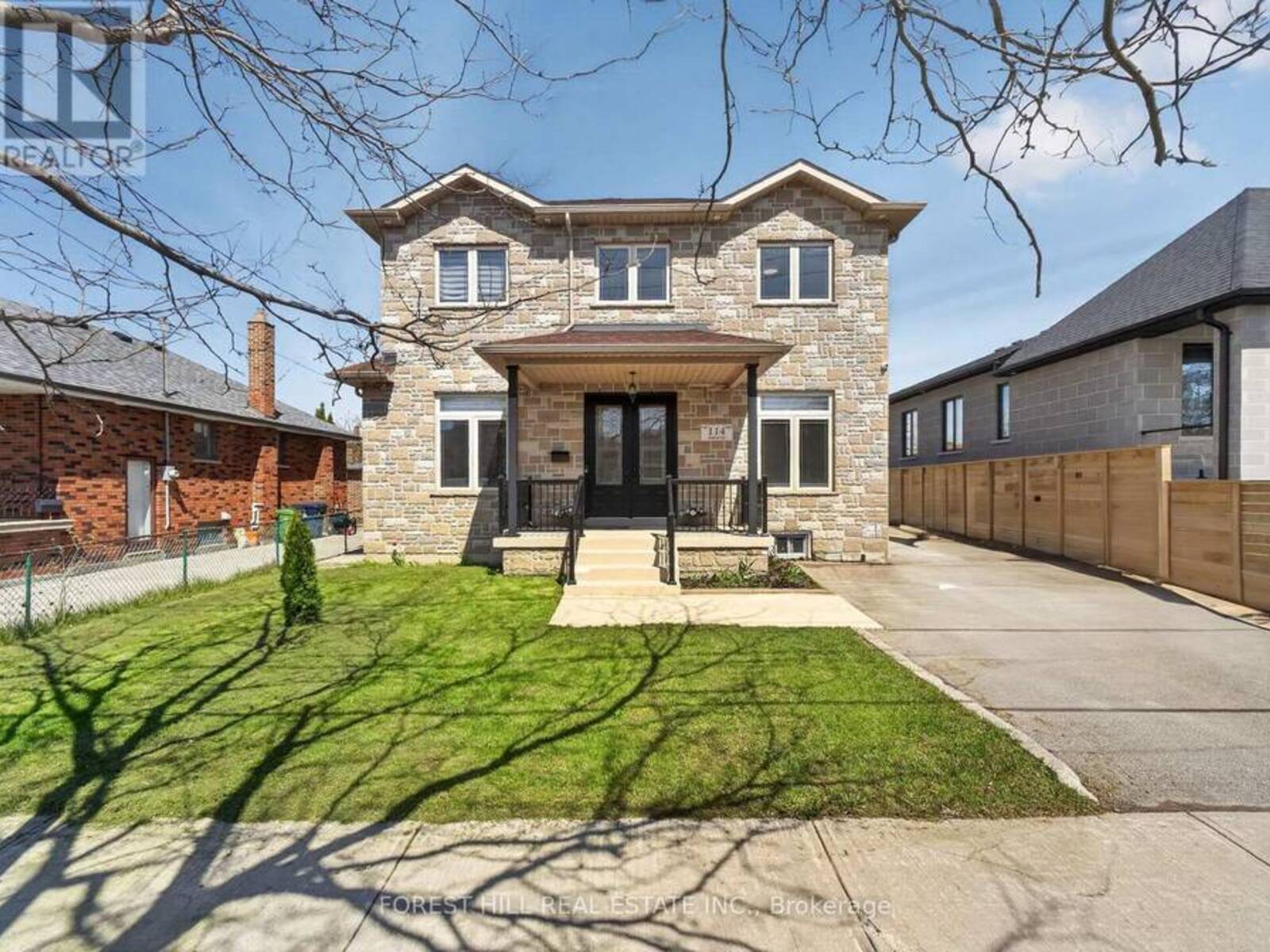 114 REGENT ROAD, Toronto, Ontario M3K 1H4