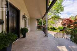 1063 GREENOAKS DRIVE | Mississauga Ontario | Slide Image Four