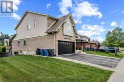 4 CLAIRFIELDS DRIVE W | Guelph Ontario | Slide Image Five