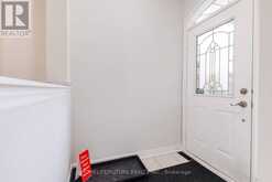 88 MOURNING DOVE CRESCENT | Toronto Ontario | Slide Image Nine