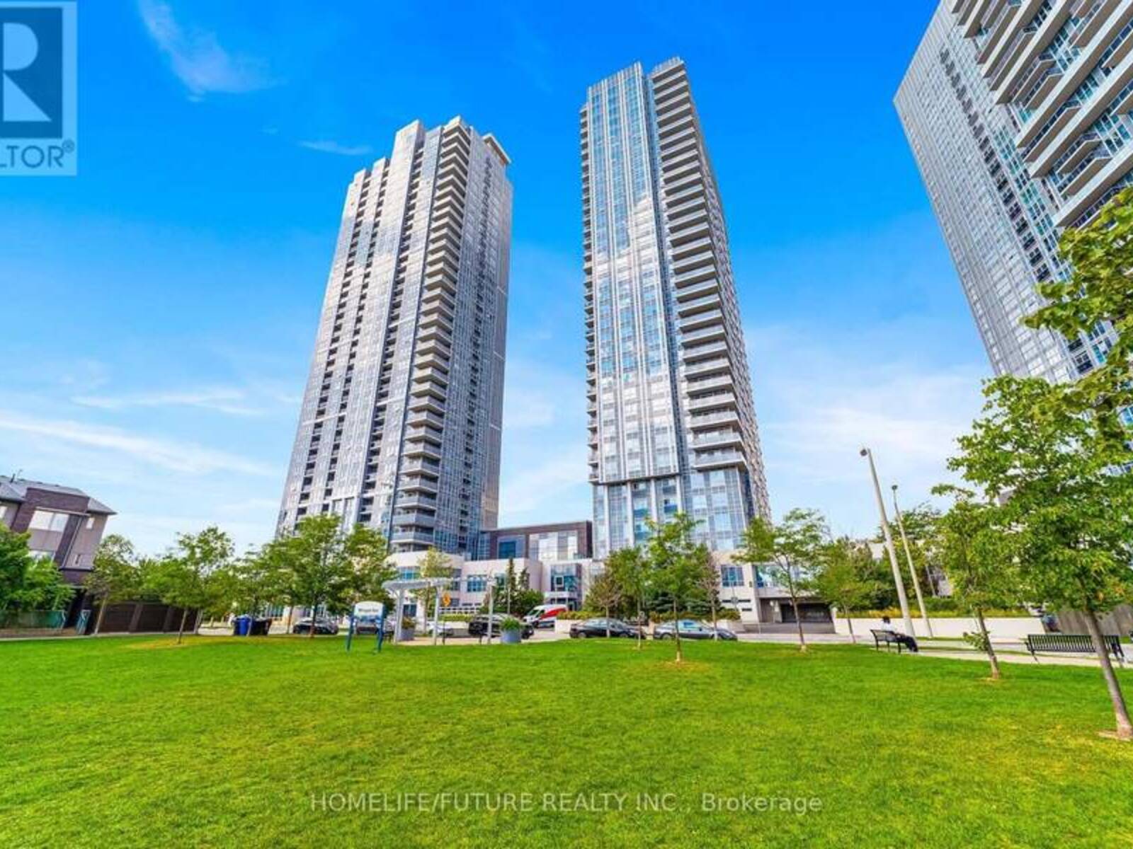 2815 - 275 VILLAGE GREEN SQUARE, Toronto, Ontario M1S 0L8