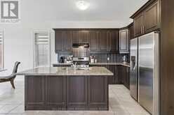 54 LEARY CRESCENT | Richmond Hill Ontario | Slide Image Twelve