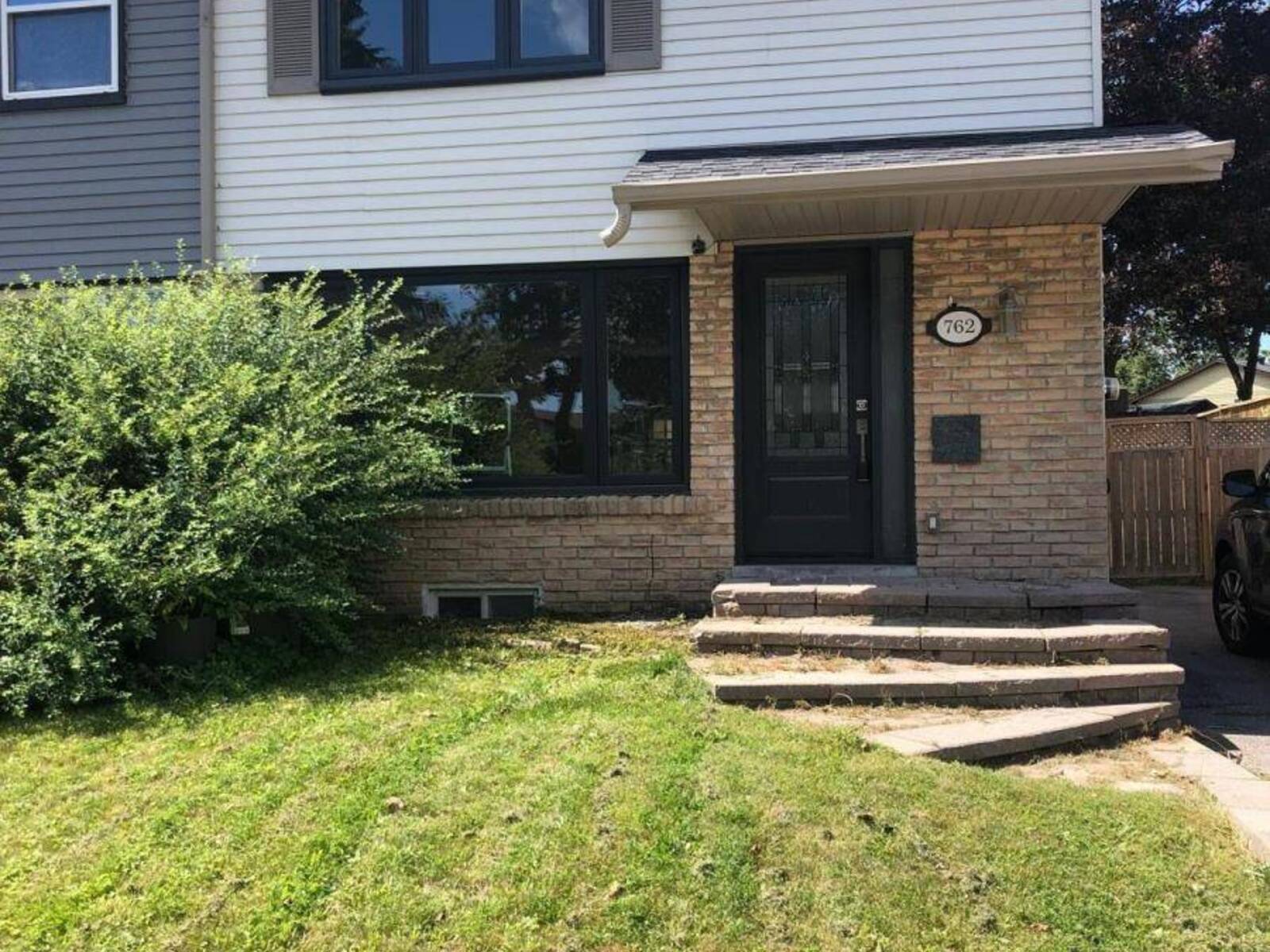762 HILLCROFT STREET, Oshawa, Ontario L1G 7H6